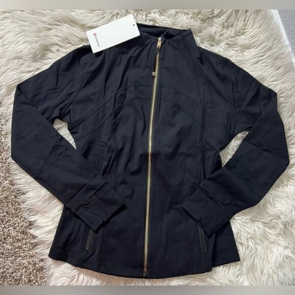 Lululemon Black Define Jacket Gold Zipper Size 8 - Picture 1 of 5